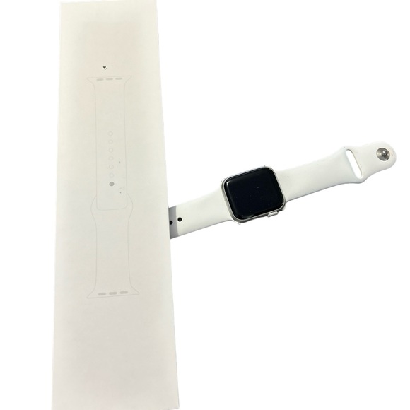 Apple Watch 5 40mm every accessories unused - Picture 4 of 5